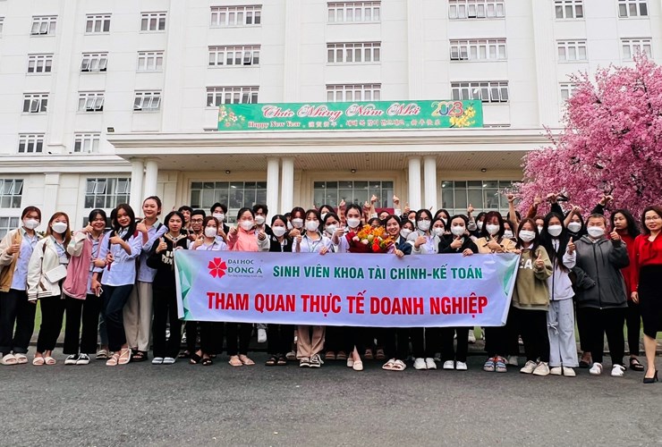 Tham quan thực tế Doanh nghiệp của sinh viên ngành Kế toán